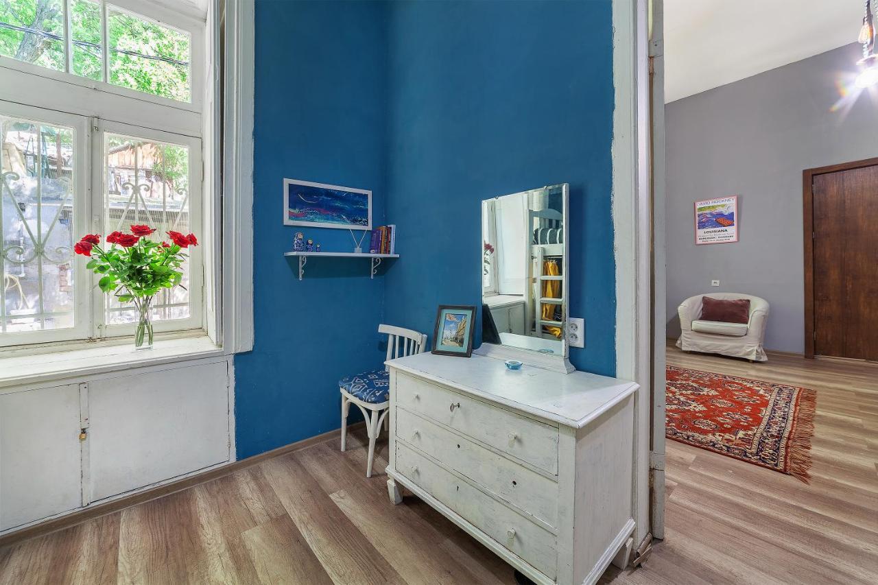 Hostel Indie Mindie Tbilisi Exteriör bild