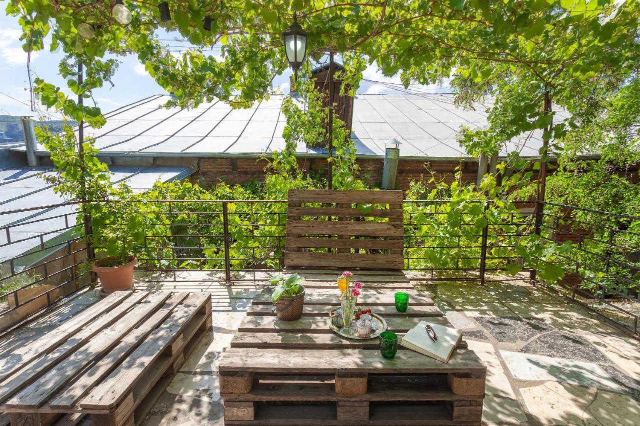 Hostel Indie Mindie Tbilisi Exteriör bild
