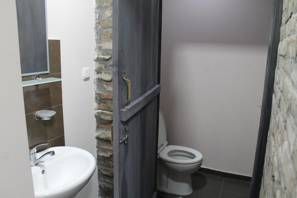 Hostel Indie Mindie Tbilisi Exteriör bild